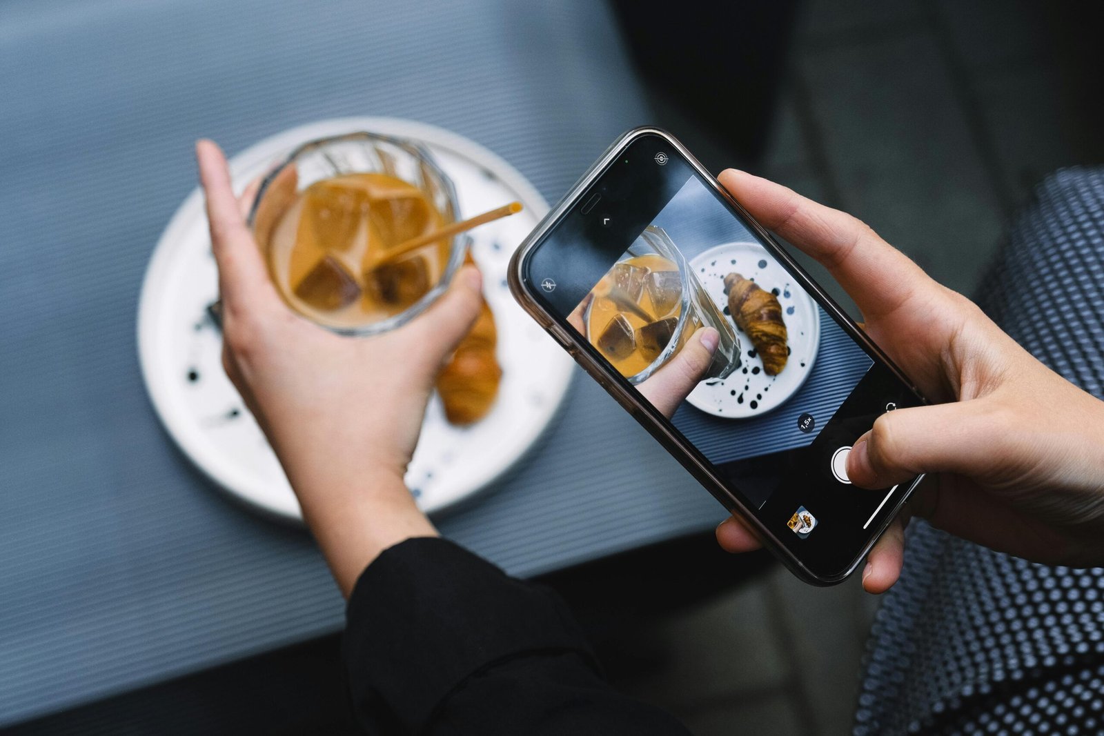 Secrets to Viral Content: What Makes People Share